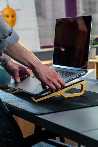 Woodsuppco Ahşap Taşınabilir Laptop Standı