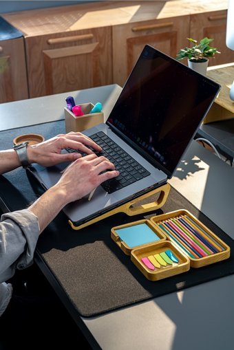 Woodsuppco Ahşap Taşınabilir Laptop Standı