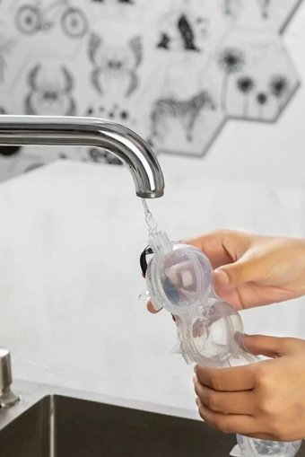 Kitchen Beauty Çubuk Şekilli Plastik Kapaklı Renkli Buz Kalıbı