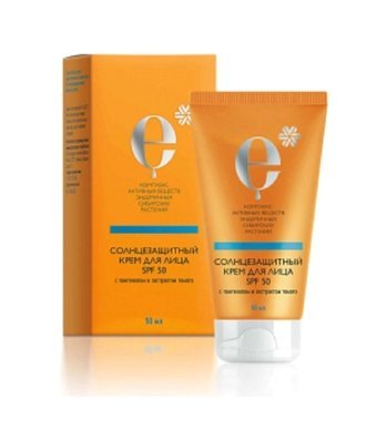 Siberian Welness Siberian Wellness 50 Faktör Tüm Ciltler İçin Nemlendirici Suya Dayanıklı Yüz Güneş Kremi 50 ml