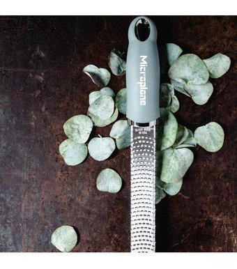Microplane Premium Classic Zester Paslanmaz Çelik Rende Okaliptüs Yeşili