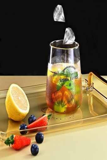 Plastlife Piramit Şekilli Plastik Kapaklı Şeffaf Buz Kalıbı