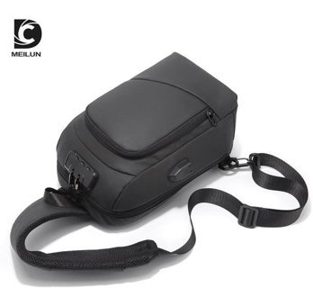 Dc Meilun Şık Usb Şarjlı Çapraz Siyah Erkek Sırt Çantası