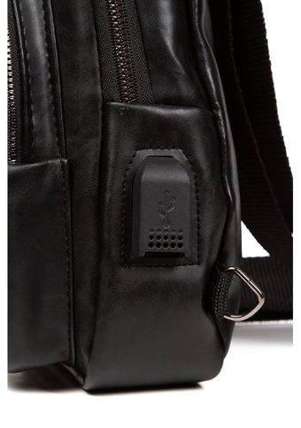 Newish Polo Body Bag Usb Kulaklık Çıkışlı Çapraz Siyah Erkek Sırt Çantası
