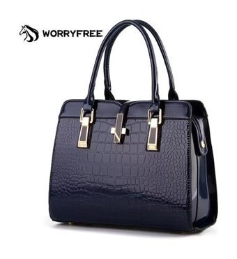 Worryfreeshopping Wr0402409 Parlak Deri Büyük Kapasiteli Kadın Omuz Çantası Lacivert