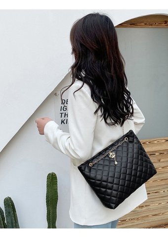 Eternal Luck Yeni Ve Çok Uzun Yünlü Kadın Omuz Çantası Siyah