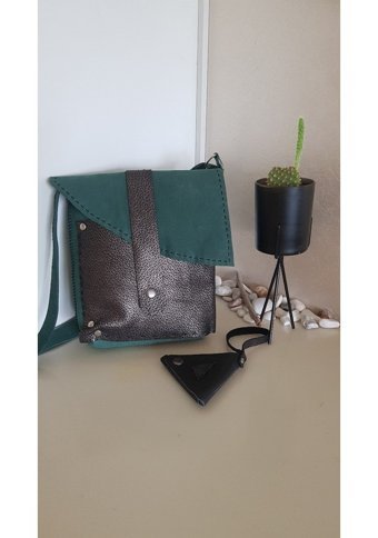 Medorya Design Zümrüt i Hakiki Deri Hediyeli Kadın Omuz Çantası Yeşil