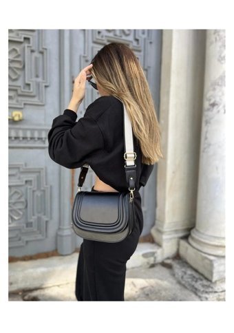 Gülşah Çaptı Bag Kanvas Kapaklı Kadın Omuz Çantası Siyah