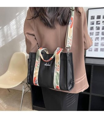 Eternal Luck Vintage Nakışlı Oxford Kadın Omuz Çantası Siyah