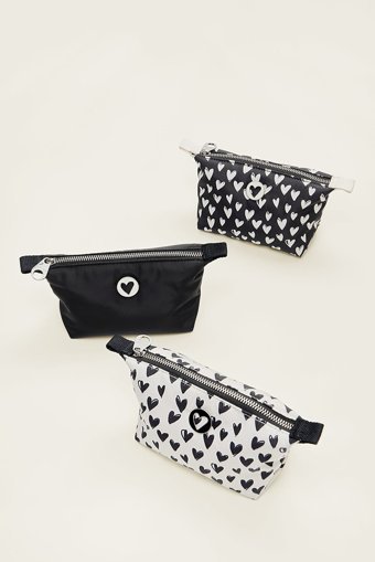 Stradivarius Siyah Kalp Polyester Mini Boy Makyaj Çantası