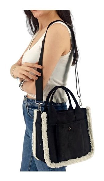 Çlk Accessories Kadife Kumaş Önü Cepli Tüylü Spor Askı Kadın Omuz Çantası Siyah