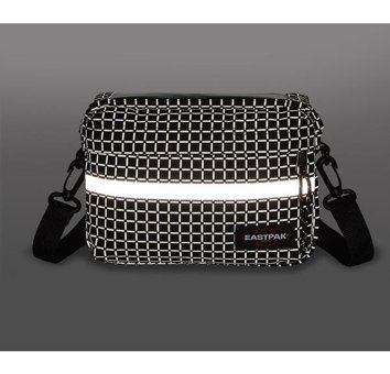 Eastpak Aman Bıke Kalem Refleks Ek0A5BamU361 Kadın Omuz Çantası Siyah