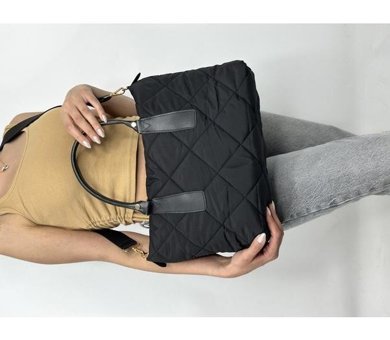 La Cartera Collection Kapitone Büyük BoyKadın Omuz Çantası Siyah