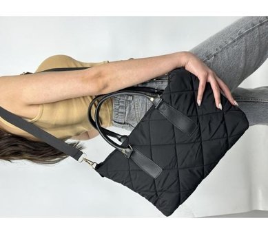 La Cartera Collection Kapitone Büyük BoyKadın Omuz Çantası Siyah