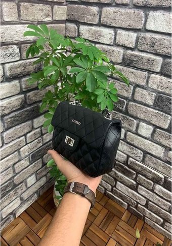 Alithestereo Lisinya359 Capitone Zincirli Deri Kadın Omuz Çantası Siyah
