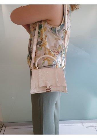 Butik İzmirden Şık Kadın Omuz Çantası Beyaz