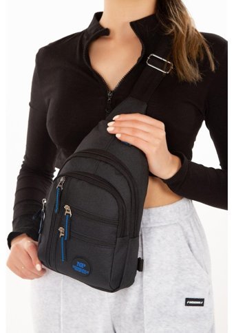 Newish Polo Keten Kumaş Kulaklı Ve Usb Çıkışlı Kadın Omuz Çantası Siyah
