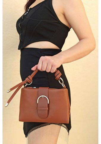 Çlk Accessories Önden Kemerli Küçük Kadın Omuz Çantası Taba