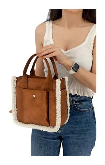 Çlk Accessories Kadife Kumaş Önü Cepli Tüylü Spor Askı Kadın Omuz Çantası Taba