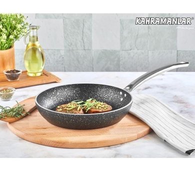 Kahramanlar No24 3411 Döküm 24 cm Tava