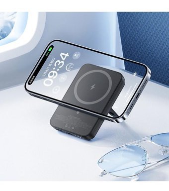 Benks Mp09 6000 mAh Hızlı Şarj Mıknatıslı Type C Powerbank Siyah