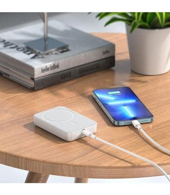 Borofone 8000 mAh Hızlı Şarj Type C Powerbank Beyaz