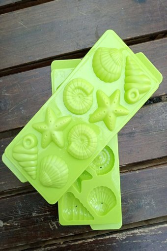 Emtory Home Plastik Kapaklı Renkli Yıldız Buz Kalıbı