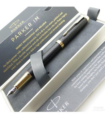 Parker Premium Siyah Altın Dolma Kalem