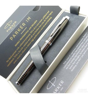 Parker Premium Titanyum Kurşun Gri l Dolma Kalem