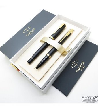 Parker Urban Mat Siyah Altın Dolma Kalem
