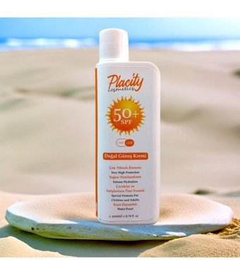 Placity 50 Faktör Tüm Ciltler İçin Nemlendirici Suya Dayanıklı Yüz ve Vücut Güneş Kremi 200 ml