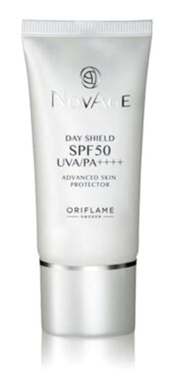 Oriflame Novage 50 Faktör Tüm Ciltler İçin Leke Karşıtı Nemlendirici Yağsız Suya Dayanıklı Yüz ve Vücut Güneş Kremi 30 ml