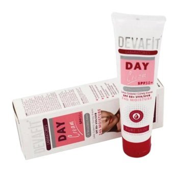 Devafi̇t 50 Faktör Tüm Ciltler İçin Nemlendirici Suya Dayanıklı Yüz Güneş Kremi 100 ml