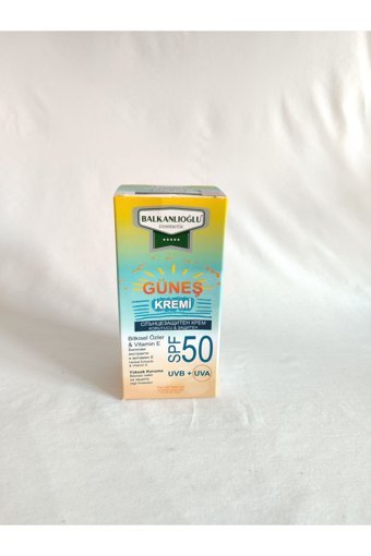 Balkanlıoğlu 50 Faktör Tüm Ciltler İçin Nemlendirici Suya Dayanıklı Yüz Güneş Kremi 50 ml