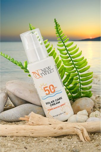 New Tweet 50 Faktör Tüm Ciltler İçin Nemlendirici Suya Dayanıklı Yüz Güneş Kremi 100 ml