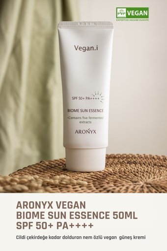 Aronyx Vegan Biyom 50 Faktör Tüm Ciltler İçin Nemlendirici Suya Dayanıklı Yüz Güneş Kremi 50 ml