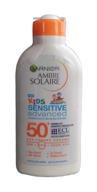 Garnier Ambre Solaire 50 Faktör Tüm Ciltler İçin Nemlendirici Suya Dayanıklı Yüz ve Vücut Güneş Sütü 200 ml