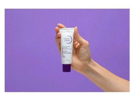 Bioderma Cıcabıo 50 Faktör Tüm Ciltler İçin Nemlendirici Suya Dayanıklı Yüz Güneş Kremi 40 ml