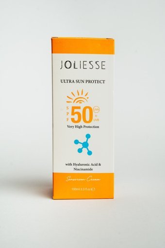 La Joliesse 50 Faktör Tüm Ciltler İçin Nemlendirici Suya Dayanıklı Yüz Güneş Kremi 100 ml