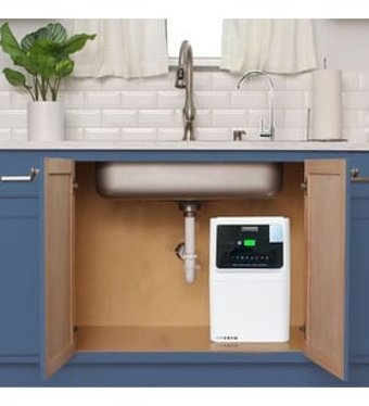 Thomas Dijital Smart Touch 6 Aşamalı 8 lt Kapalı Kasa Pompasız Tezgah Altı Su Arıtma Cihazı