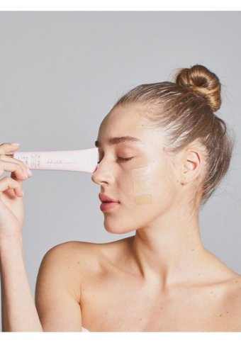 Hill Beauty Hyaluronik Asit Tüm Cilt Tipleri İçin Su Bazlı Sivilce Yapmayan Işıltılı BB Krem Orta Ton