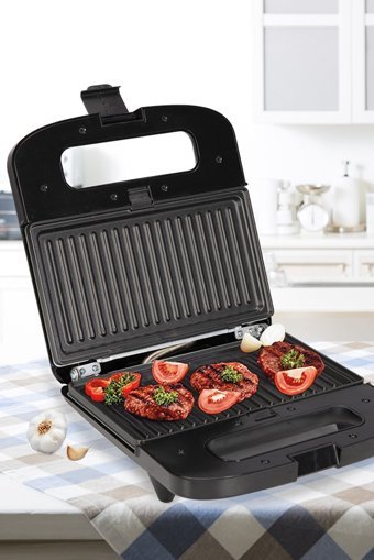 Goldmaster Trimax 2 Dilim Çıkartılabilir Plaka Tek Yönlü 800 W Izgaralı Mini Siyah Waffle Tost Makinesi