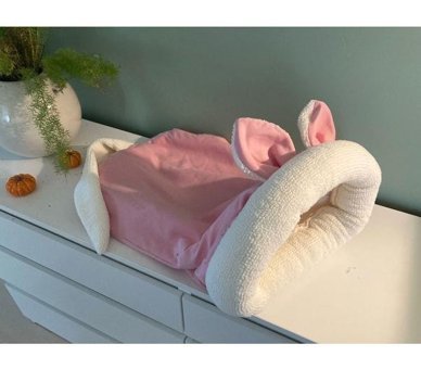 Let's Get Pet 65 x 45 cm Üstü Kapalı Kedi Yatağı Pembe