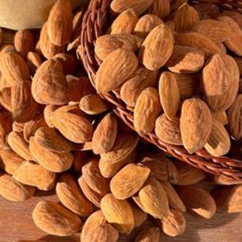 Açık Çiğ Yerli Badem 1 kg