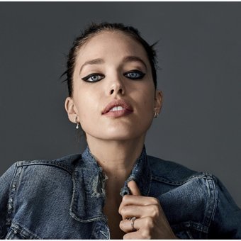 Maybelline New York Tattoo No:900 Deep Onyx Asansörsüz Mat Akmayan Siyah Göz Kalemi