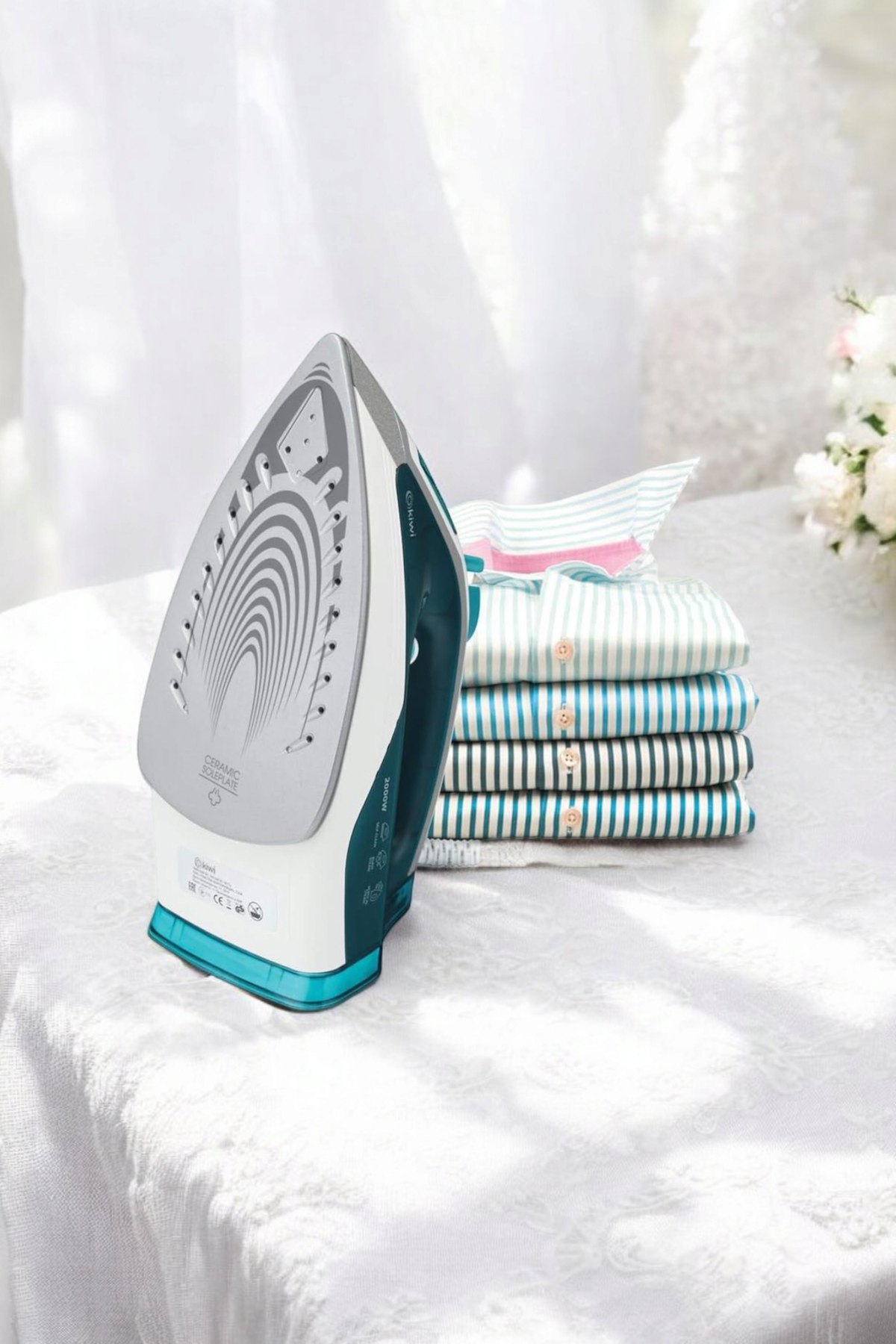 Girist Girist 6319C 2000 W 15 g/dk Seramik Tabanlı Kablolu Buharlı Seyahat Ütüsü