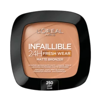 L'Oréal Paris 24H Fresh Wear 250 Tüm Ciltler İçin Yağsız Suya Dayanıklı Mat Kompakt Pudra Açık