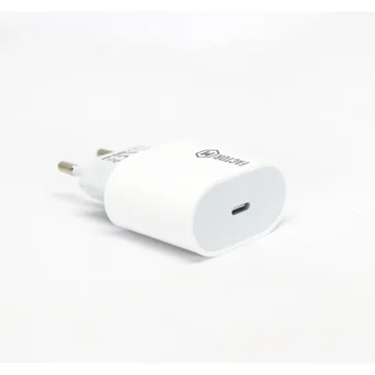 Factor M PD20W iPhone Lightning - Type-C Kablolu 20 W Hızlı Şarj Aleti Beyaz