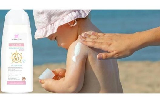 Bio Bellinda 50 Faktör Tüm Ciltler İçin Suya Dayanıklı Parabensiz Bebek Güneş Losyonu 200 ml