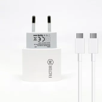 Factor M FM­PDC20W Universal Type-C Kablolu Hızlı Şarj Aleti Beyaz